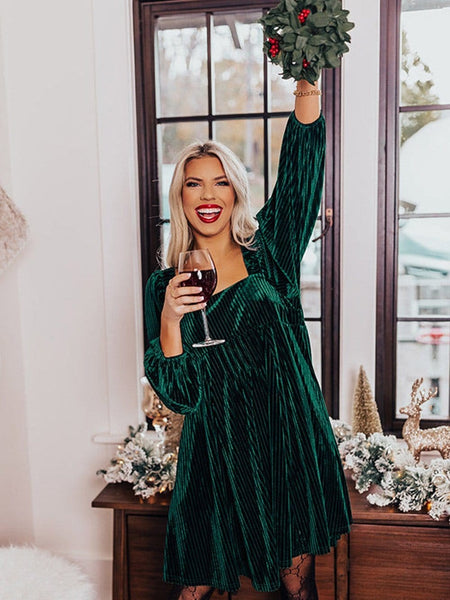 Women's Emerald Green Ribbed Velvet Square Neck Babydoll Dress