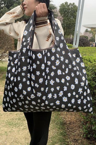 Women's Black Daisy Print Foldable Tote Bag | Lightweight Poly Shopper