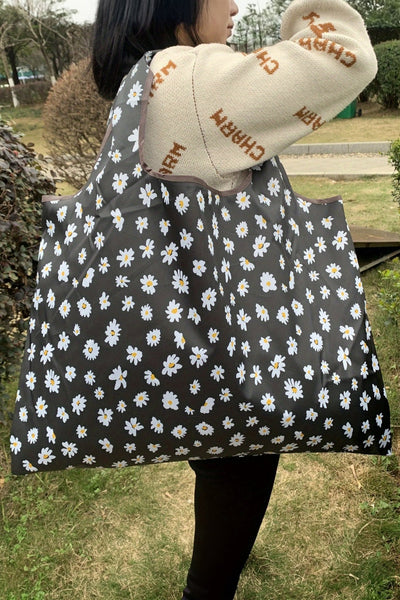 Women's Black Daisy Print Foldable Tote Bag | Lightweight Poly Shopper