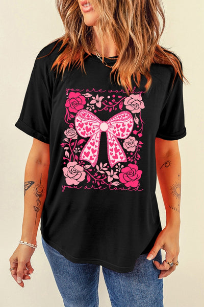 Women's Black Heart Bow and Floral Graphic T-Shirt with practical styling and dependable silhouette control.