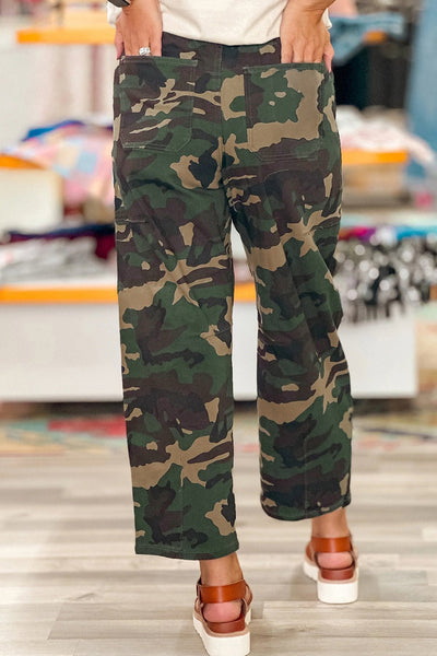 Women's Camouflage Barrel Jeans with Drawstring Waist