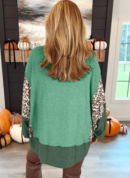 Women's Mist Green Leopard Color Block High-Low Sweatshirt