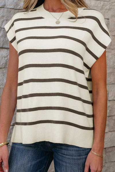 Women's Striped Crew Neck Short Sleeve Knit Sweater in Cream