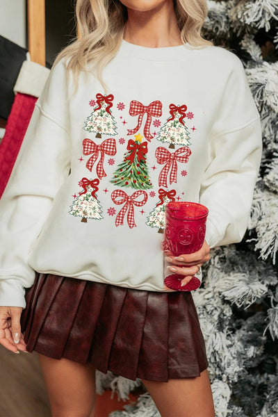Women's Vintage Ribbon Tree Graphic Sweatshirt in Winter White