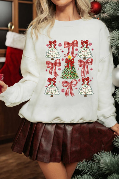 Women's Vintage Ribbon Tree Graphic Sweatshirt in Winter White