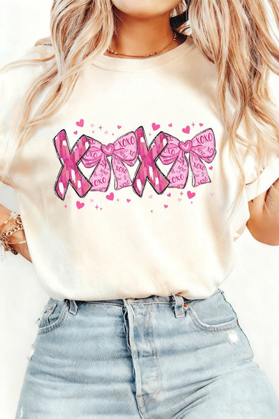 Women's White XOXO Bow Graphic Tee: Relaxed Cotton-Blend Top