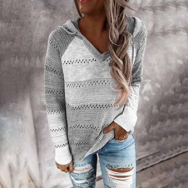 V-Neck Hoodie Hoodie 38.00 Fashion Play